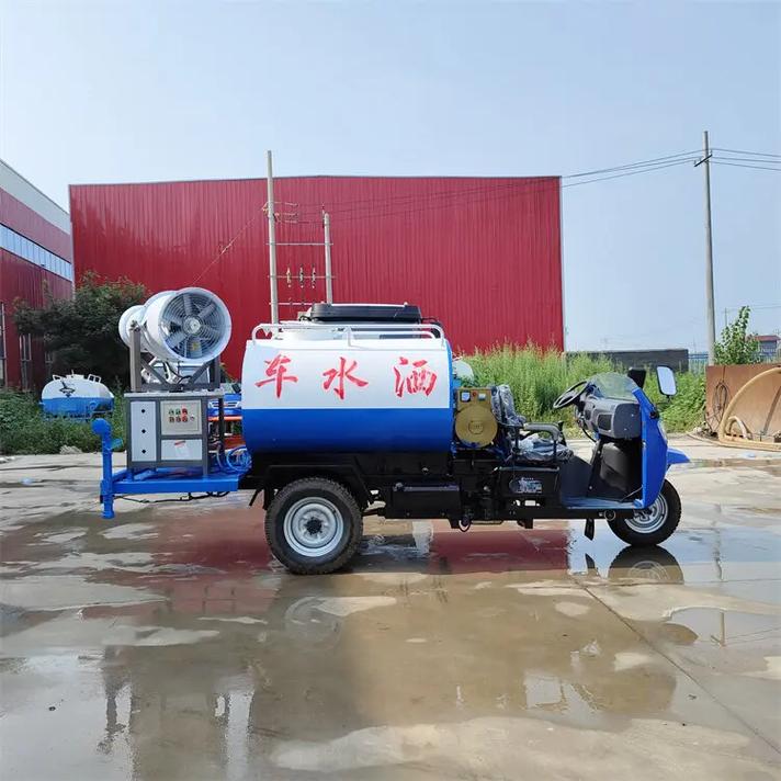 洒水车