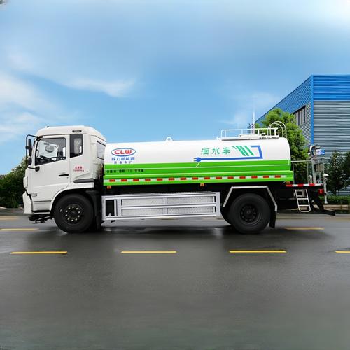 东风12洒水车